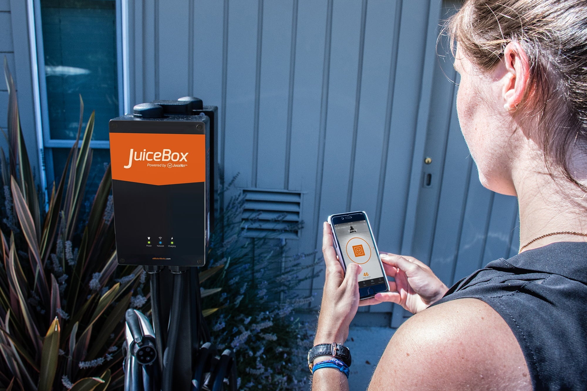 Stylish JuiceBox Pro 40 Electric Car Smart Home Charging Station