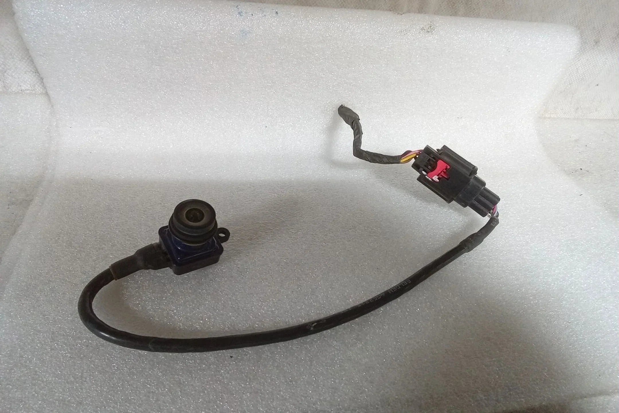 Stylish Pre-Owned 2013 Jeep Grand Cherokee Gate Mounted Rear View Camera 56054059AD OEM LKQ (Good)