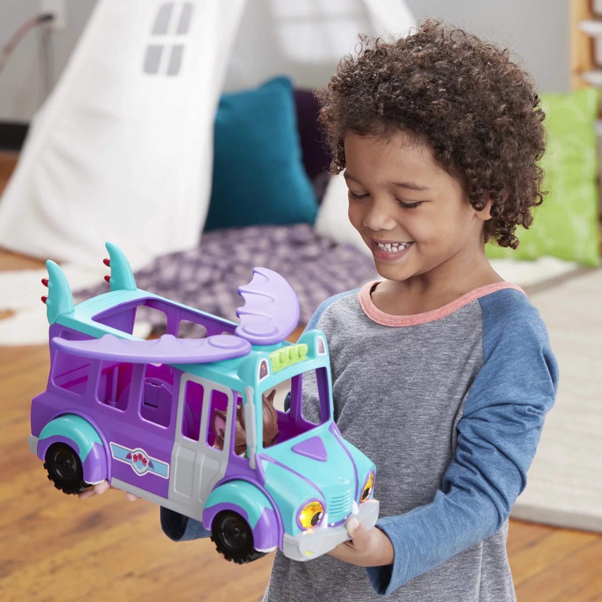 Netflix Super Monsters GrrBus Monster Bus Toy with Lamps, Sounds, and Music Ages 3 and Up
