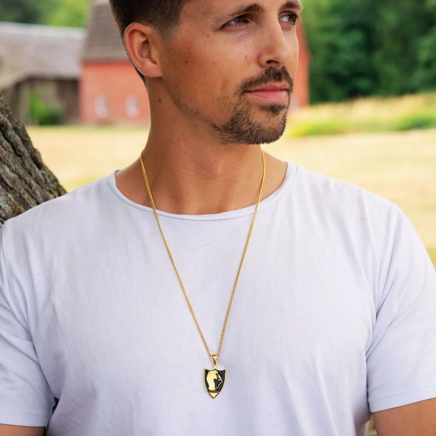 Stylish Choty - Shotgun Necklace - Gold Mullet - Chain and Pouch Included - 316L Stainless Steel - 18K Gold Plating Infused