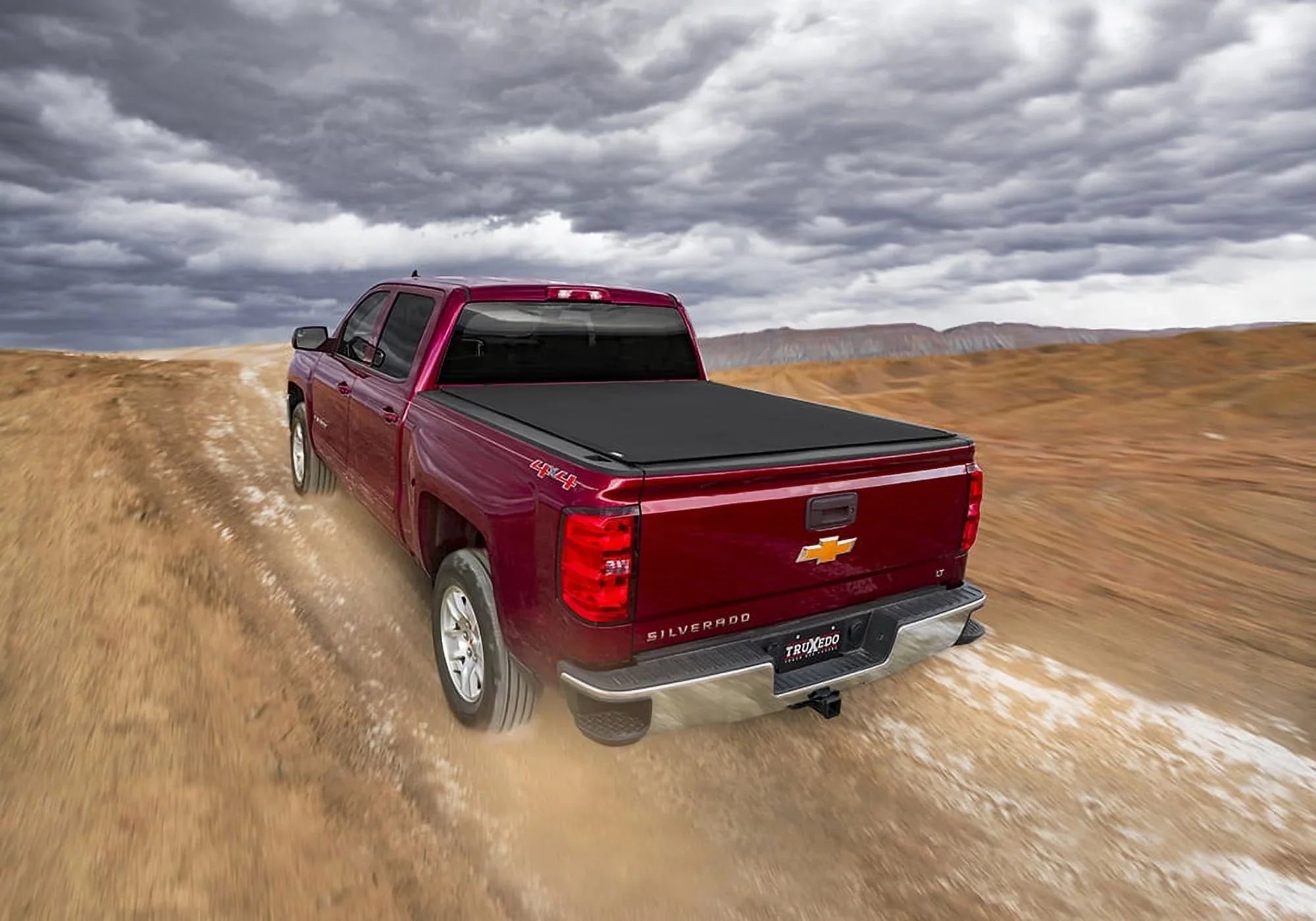 RealTruck TruXedo Pro X15 Soft Roll Up Truck Bed Tonneau Cover | 1473301 | Compatible with 2020-2021 Chevy/GMC Silverado/Sierra 2500/3500HD 6' 10" Bed (82.2")