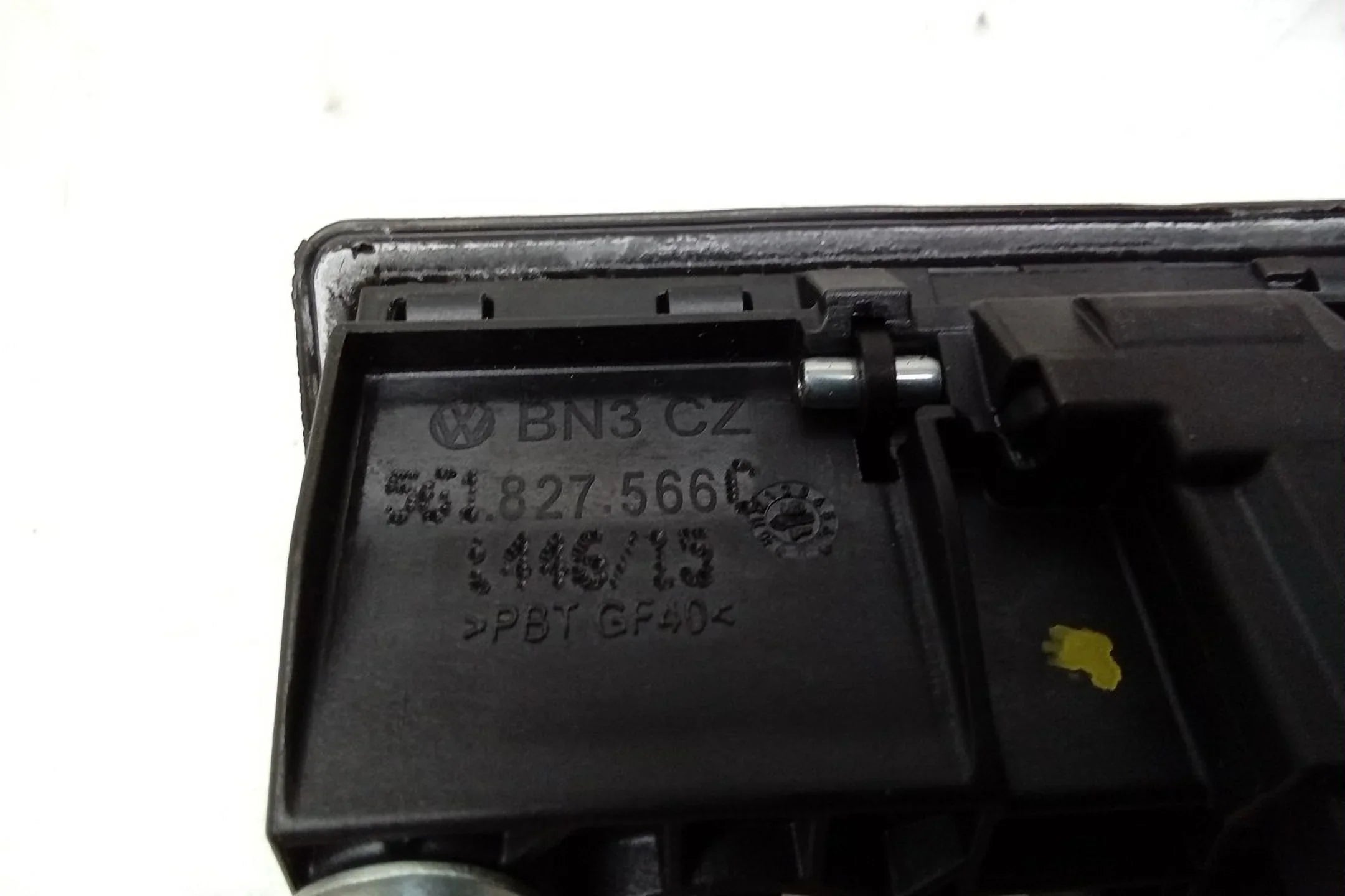 Pre-Owned 16 2016 Volkswagen Passat Decklid Mounted Backup Camera OEM (Good) - Exclusive Design