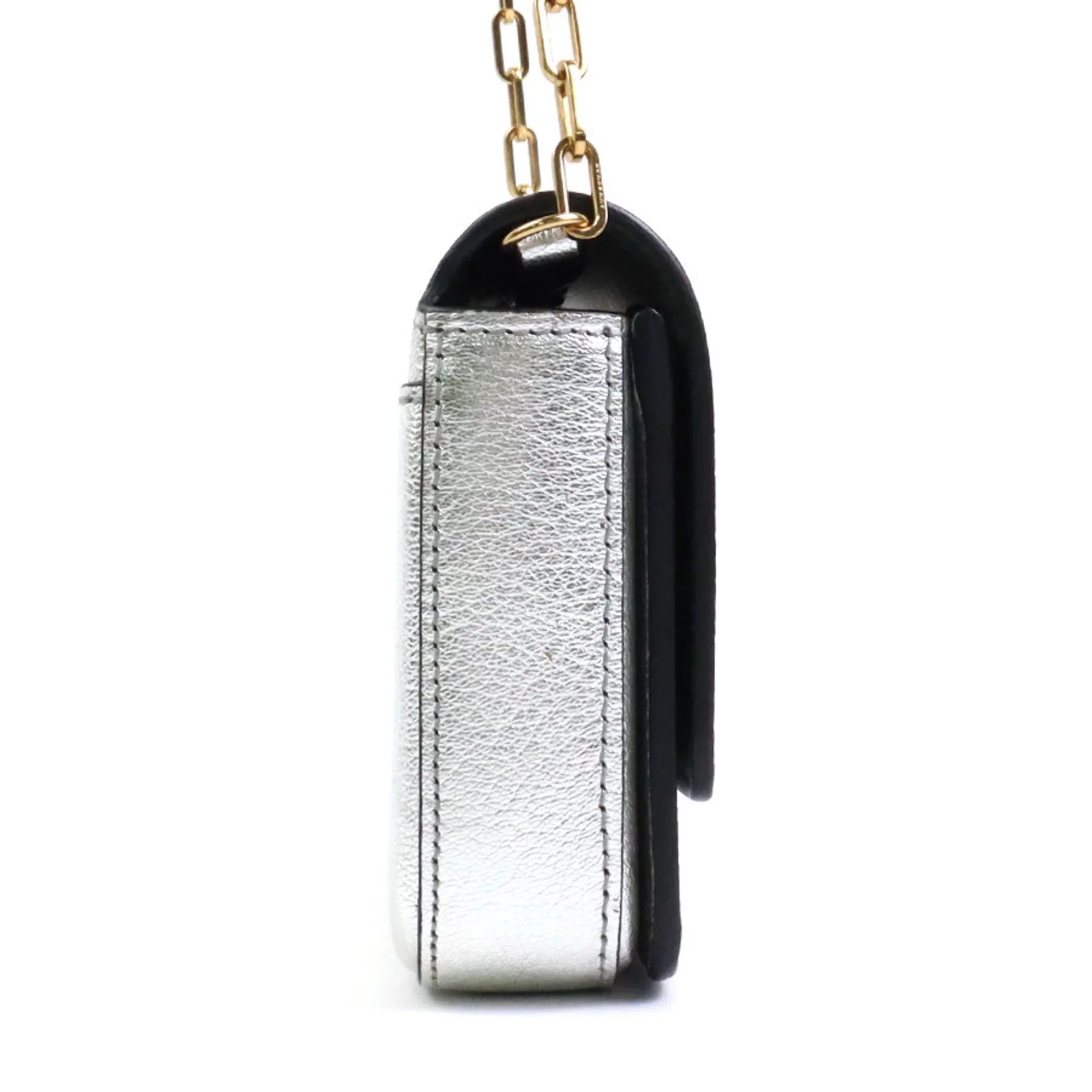 Stylish Pre-Owned Burberry BURBERRY diagonal shoulder bag leather silver ladies (Good)