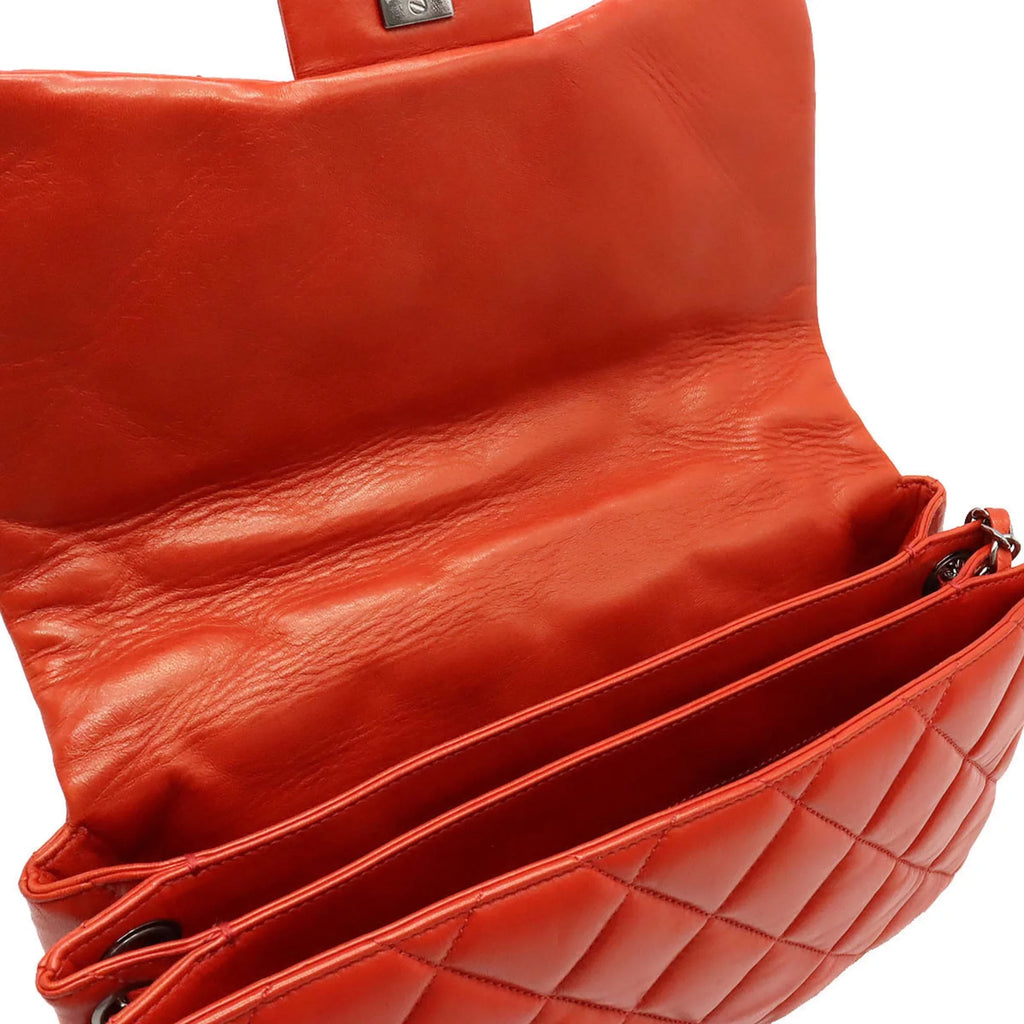 Pre-Owned CHANEL Chanel matelasse here mark chain shoulder bag accordion leather blood orange (Good)