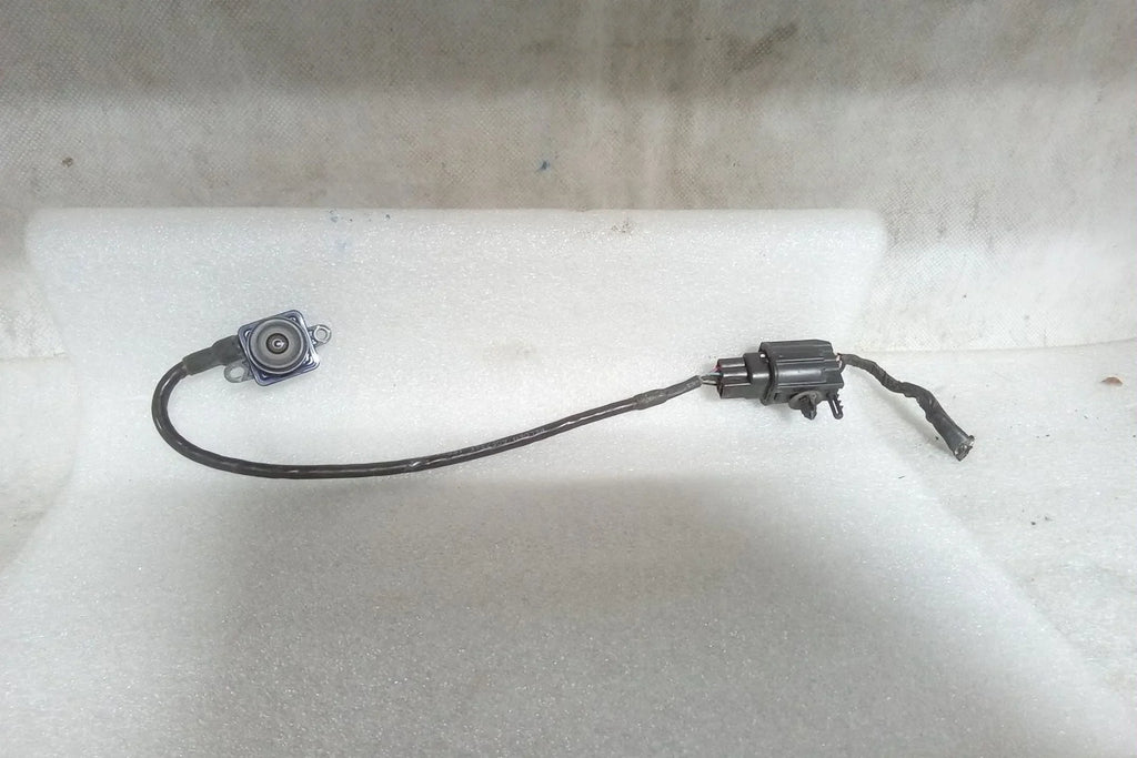 Stylish Pre-Owned 2013 Jeep Grand Cherokee Gate Mounted Rear View Camera 56054059AD OEM LKQ (Good)
