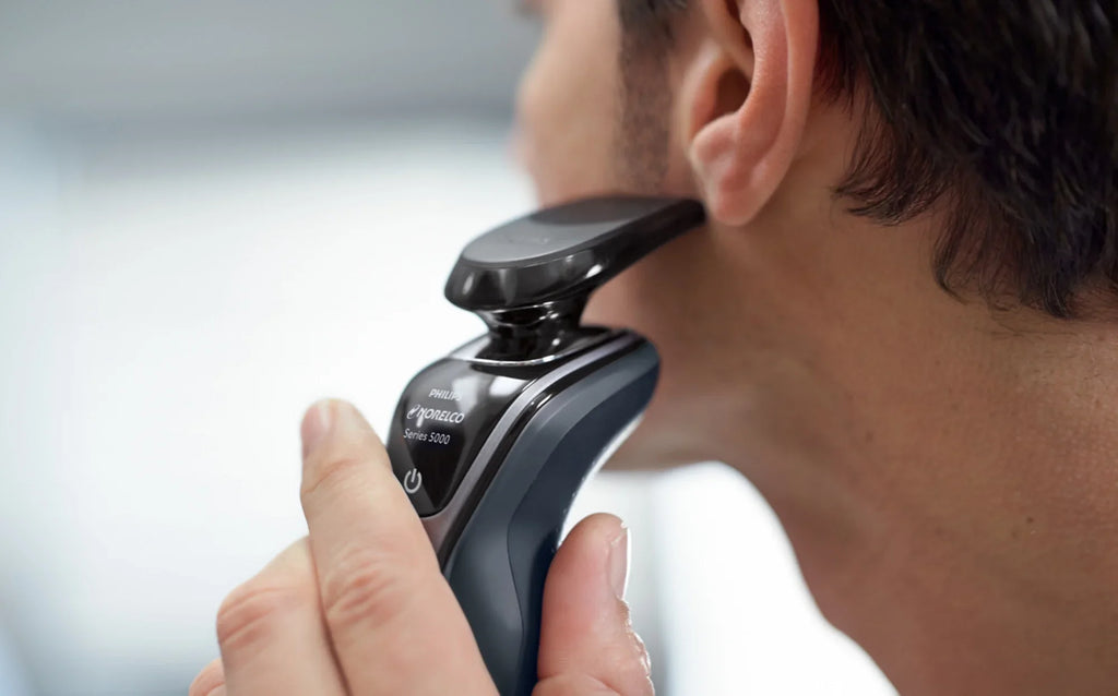 Philips Norelco 5100 Rechargeable Wet/Dry Electric Shaver S5210/81 - Exclusive Design