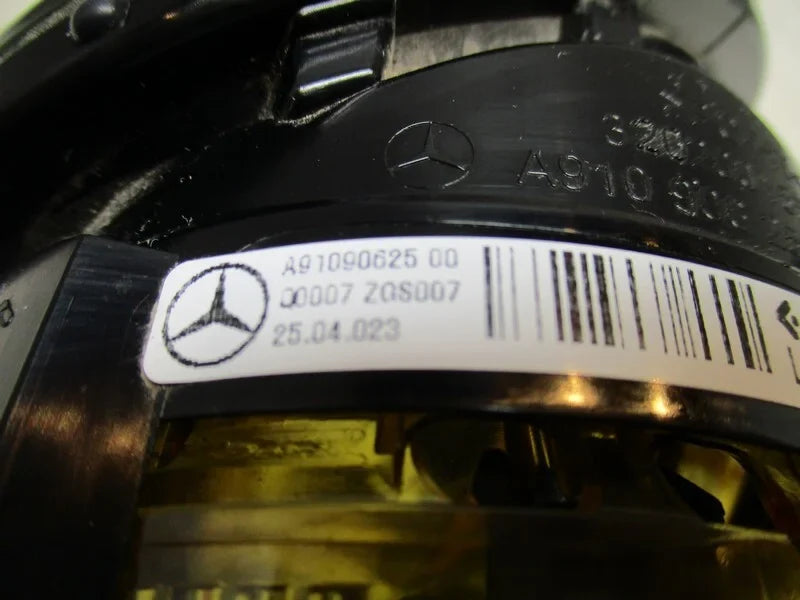 Pre-Owned 2023 Mercedes Sprinter LH Driver Bumper Mounted Fog Lamp OEM (Good)