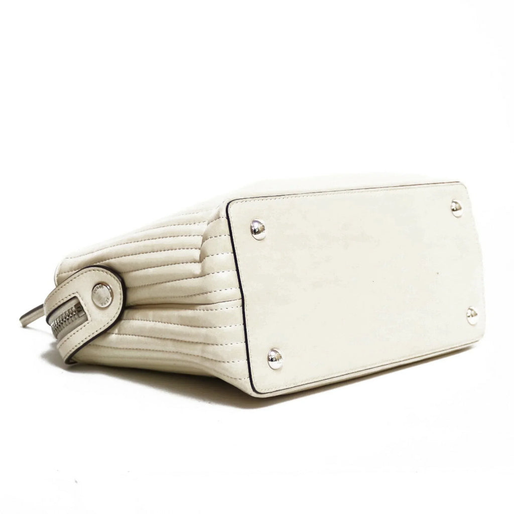 Pre-Owned FENDI Shoulder Bag Dot Com Ivory White Ladies (Fair) - Exclusive Design